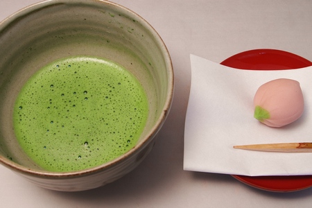 �َq�E����